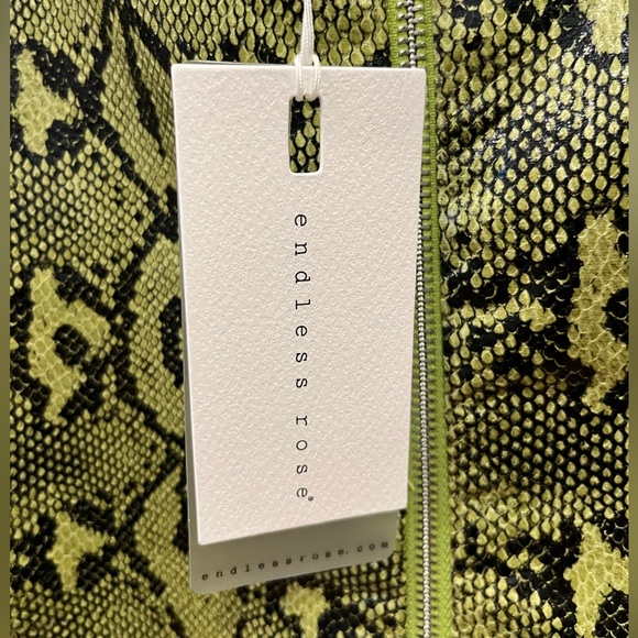 ENDLESS ROSE Green Snakeskin Zip Mini Skirt. - Picture 2 of 5